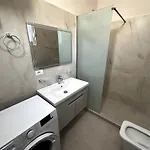 Flutura Duplex Lungomare - Free Parking * Vlorë